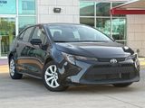 Used 2022 Toyota Corolla LE image 2