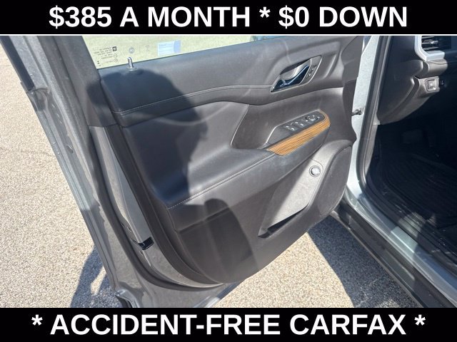 Used 2023 GMC Acadia SLE w/ Driver Convenience Package FWD image 12