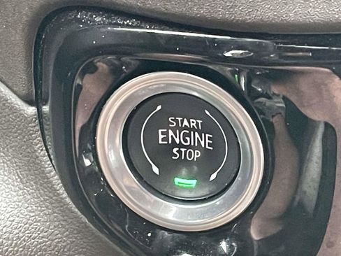 Used 2024 Chevrolet Silverado 1500 LTZ image 35