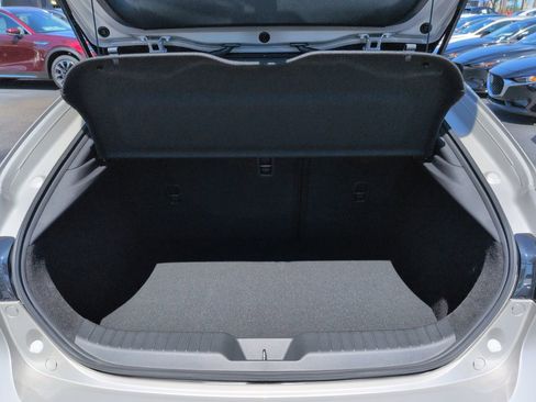 New 2026 MAZDA MAZDA3 Hatchback w/Premium Plus Pkg image 13