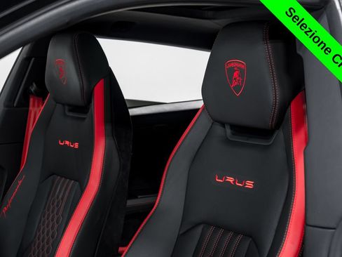 Used 2023 Lamborghini Urus Performante AWD/4WD image 20