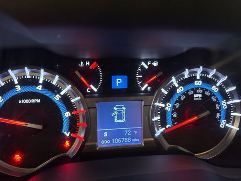 Used 2016 Toyota 4Runner SR5 image 21