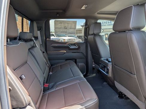 New 2026 GMC Sierra 1500 Denali w/ Denali Reserve Package AWD/4WD image 29