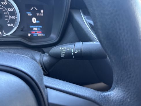 Used 2021 Toyota Corolla LE image 23