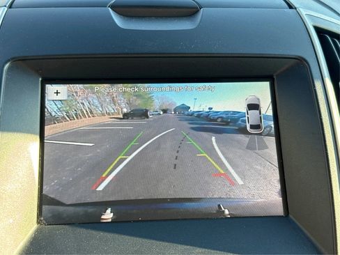 Used 2019 Ford Edge SEL w/ Equipment Group 201A image 26