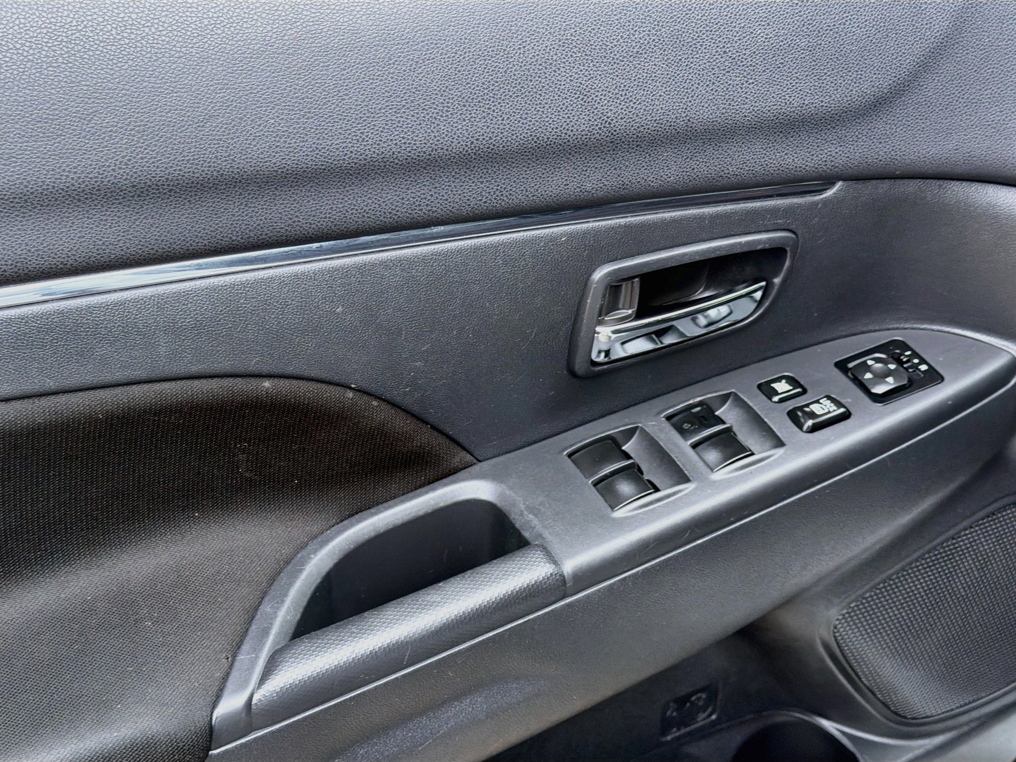 Used 2024 Mitsubishi Outlander Sport LE AWD/4WD image 17