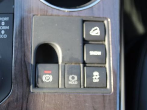 Used 2023 Toyota Highlander Platinum AWD/4WD image 27