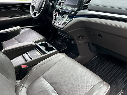 Used 2022 Honda Odyssey Elite image 15