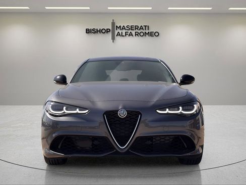 Used 2024 Alfa Romeo Giulia Ti image 3