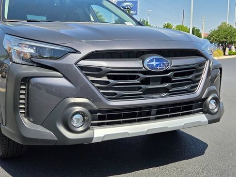 Used 2025 Subaru Outback Limited AWD/4WD image 8