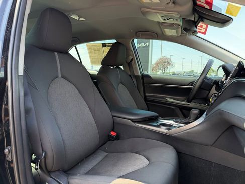 Used 2023 Toyota Camry LE FWD image 28