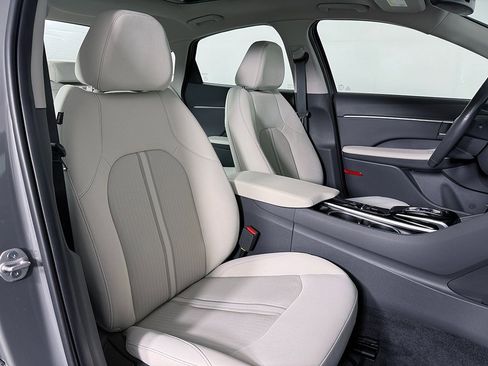 Certified 2023 Hyundai Sonata SEL w/ Convenience Package image 28