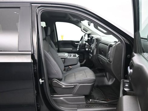 Used 2019 Chevrolet Silverado 1500 Custom Trail Boss w/ Custom Convenience Package AWD/4WD image 39