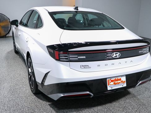 Used 2024 Hyundai Sonata SEL FWD image 9