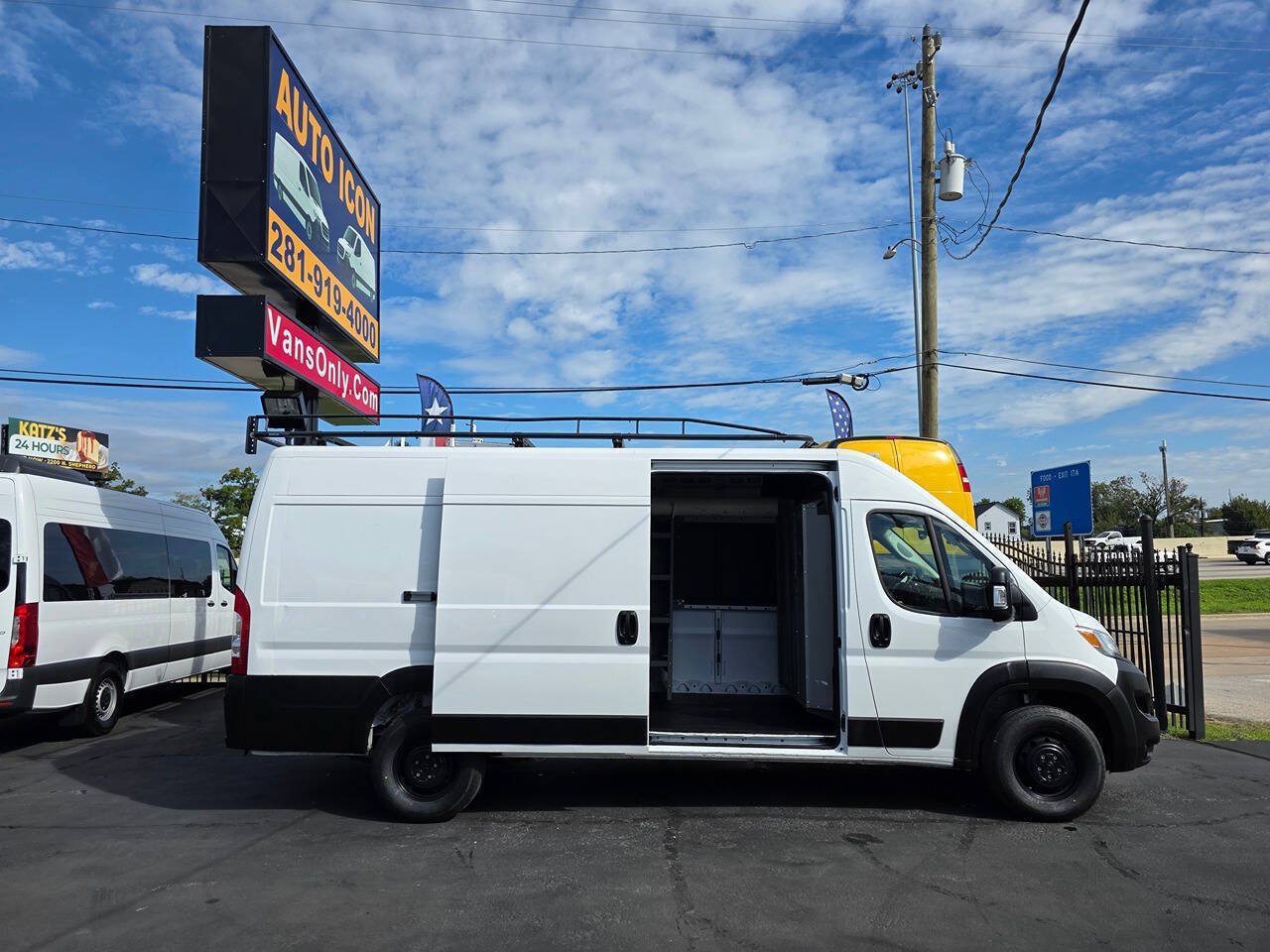 Used 2023 RAM ProMaster 3500 w/ Convenience Group FWD image 5
