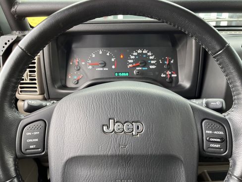 Used 2006 Jeep Wrangler Unlimited Rubicon image 58
