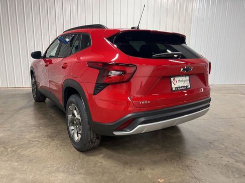 New 2026 Chevrolet Trax LT image 4