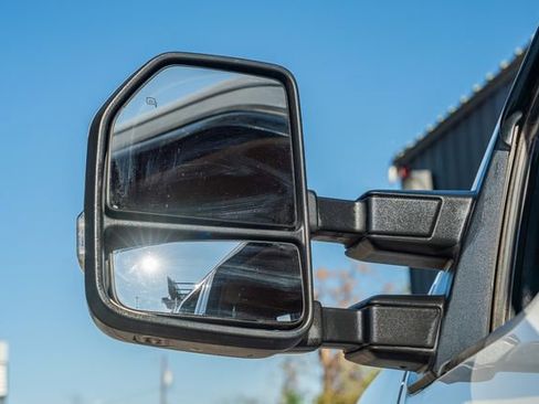 Used 2018 Ford F350 Lariat w/ Lariat Value Package image 11