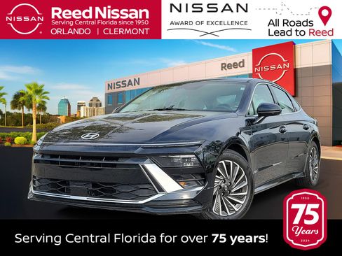 Used 2025 Hyundai Sonata SEL image 1