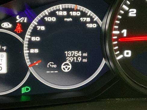 Used 2022 Porsche Cayenne GTS image 17