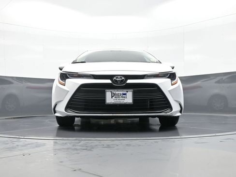 Certified 2025 Toyota Corolla LE image 26