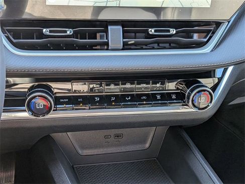 New 2026 Chevrolet Equinox LT image 24