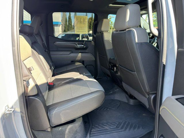Used 2024 Chevrolet Silverado 1500 ZR2 AWD/4WD image 12