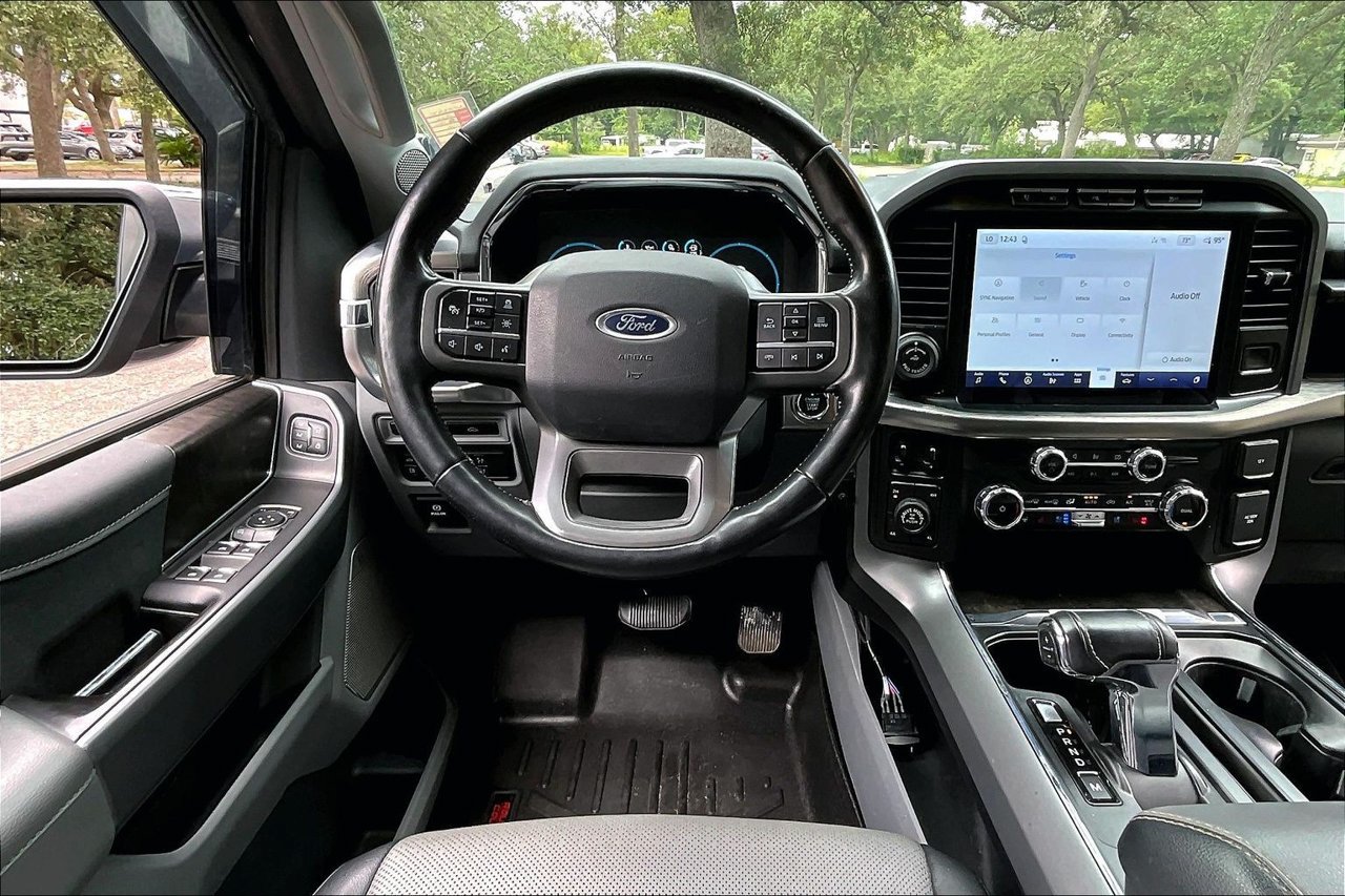 Used 2022 Ford F150 Lariat w/ Equipment Group 502A High AWD/4WD image 8