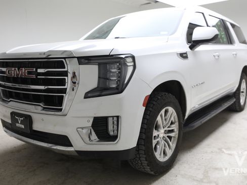 Used 2023 GMC Yukon XL SLT RWD image 1