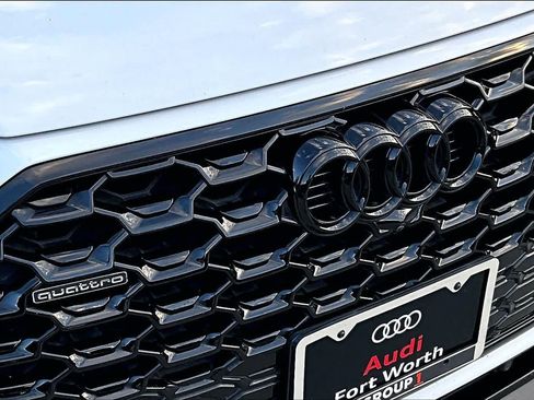 Used 2024 Audi Q5 2.0T Prestige AWD/4WD image 32