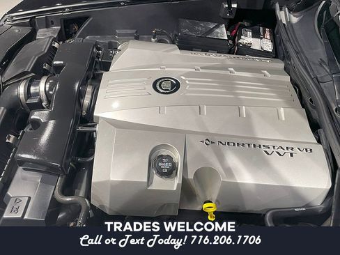 Used 2005 Cadillac XLR image 25