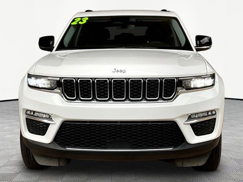 Used 2023 Jeep Grand Cherokee Limited AWD/4WD image 2