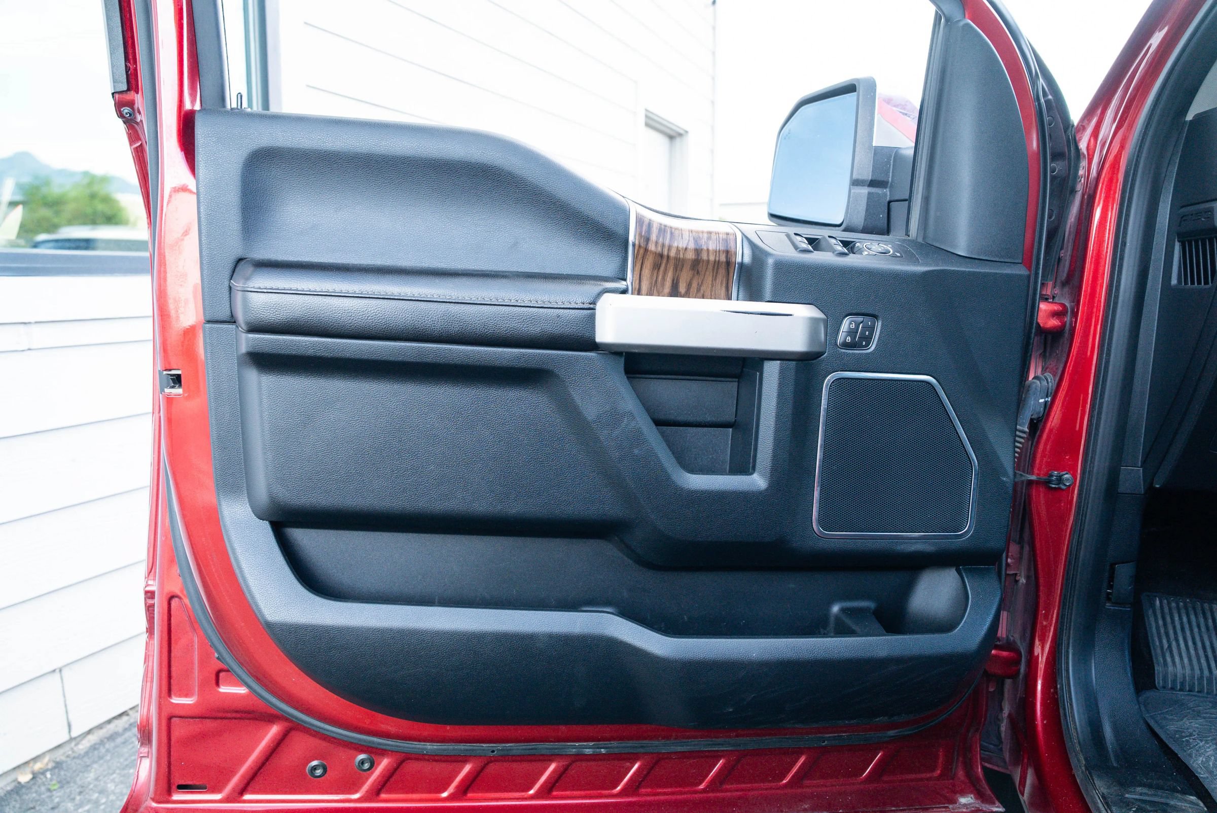 Used 2019 Ford F150 Lariat AWD/4WD image 20