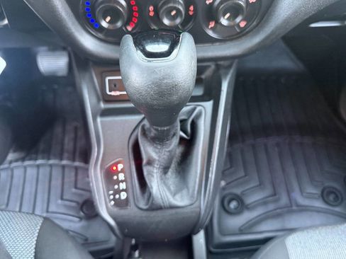 Used 2018 RAM ProMaster City Tradesman image 19