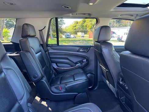 Used 2018 GMC Yukon SLT w/ HD Trailering Package image 27