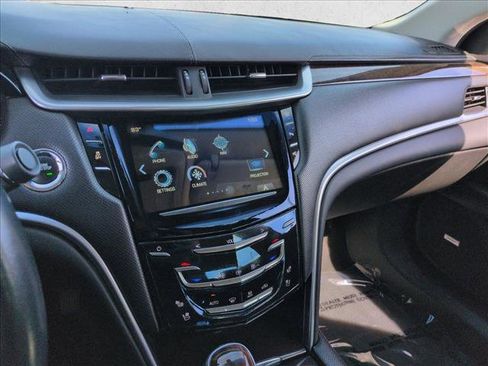 Used 2016 Cadillac XTS Luxury image 19