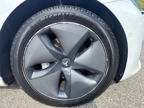 Used 2020 Tesla Model 3 Long Range AWD/4WD image 25