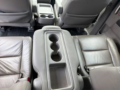 Used 2013 Honda Odyssey Touring Elite image 20