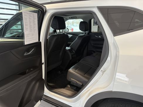 Used 2024 Chevrolet Blazer LT w/ Sound & Technology Package image 22