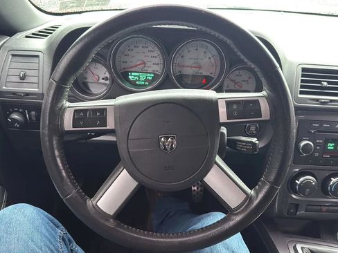 Used 2009 Dodge Challenger SRT8 image 10