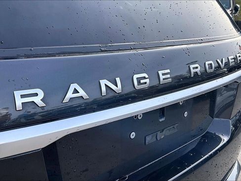 Used 2018 Land Rover Range Rover Sport HSE image 26