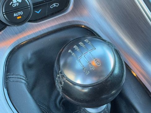 Used 2019 Dodge Challenger R/T Scat Pack w/ Stars & Stripes Edition image 16