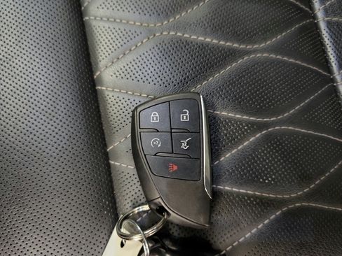 Used 2023 Buick Envision Avenir FWD image 31