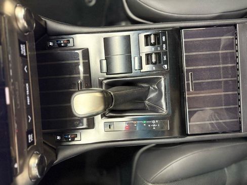 Used 2020 Lexus GX 460 Premium w/ Premium Package AWD/4WD image 22