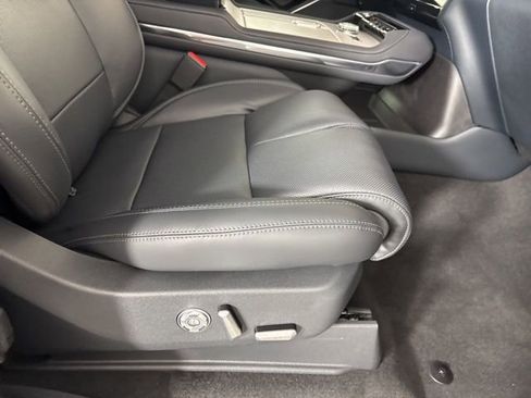 New 2025 Lincoln Navigator L Reserve w/ Jet Appearance Package image 21