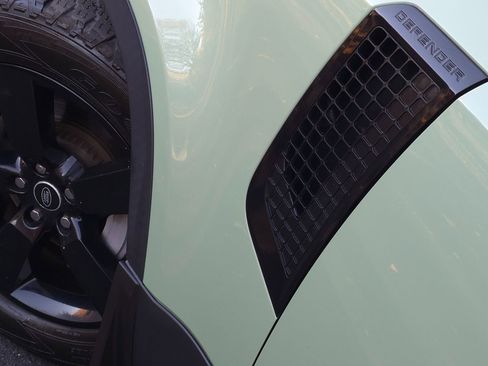 Used 2023 Land Rover Defender 110 75th Limited Edition image 70