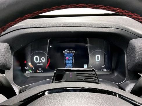 Used 2025 Ford Explorer ST-Line w/ ST-Line Street Pack image 14