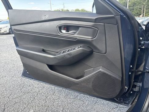 Used 2023 Honda Accord EX image 12