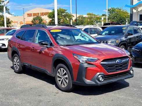 Used 2024 Subaru Outback Premium image 2