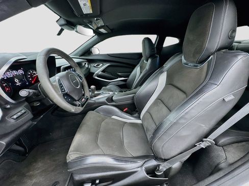 Used 2021 Chevrolet Camaro SS RWD image 13